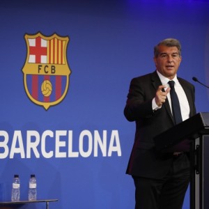 开云平台-加泰媒体民调：拉波尔塔支持率66.6% 超5成人希望为梅西办致敬赛